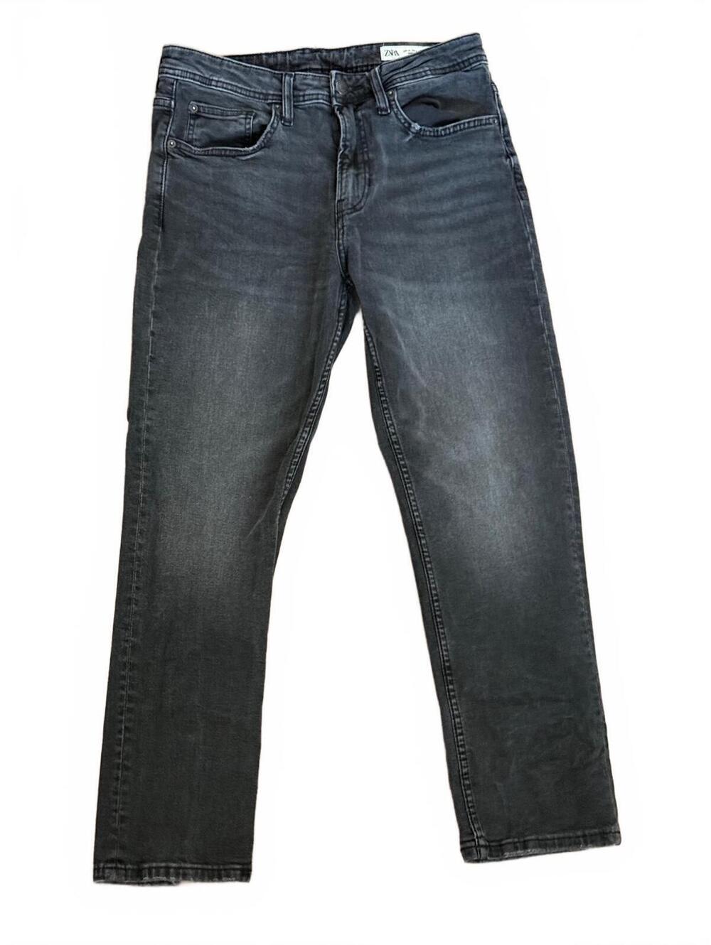 ZARA Women’s Washed Black Straight Leg Jeans High Rise Size 6.    0118